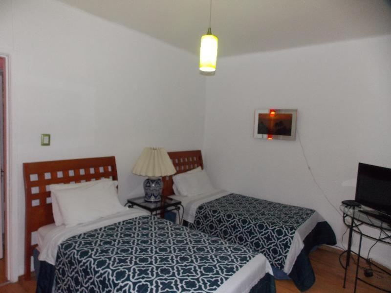 Steinhaus Suites Homero Мехико Номер фото