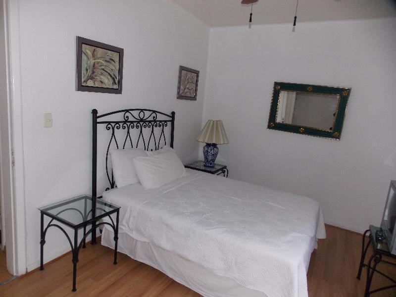 Steinhaus Suites Homero Мехико Номер фото